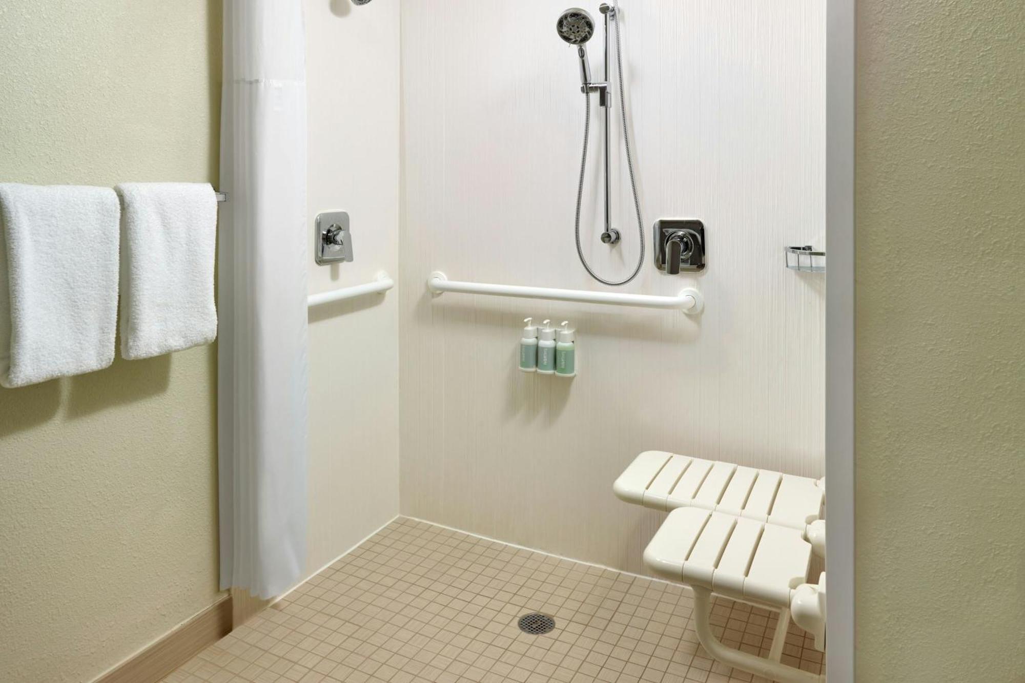 Courtyard By Marriott Atlanta Airport South/Sullivan Road College Park Exteriör bild